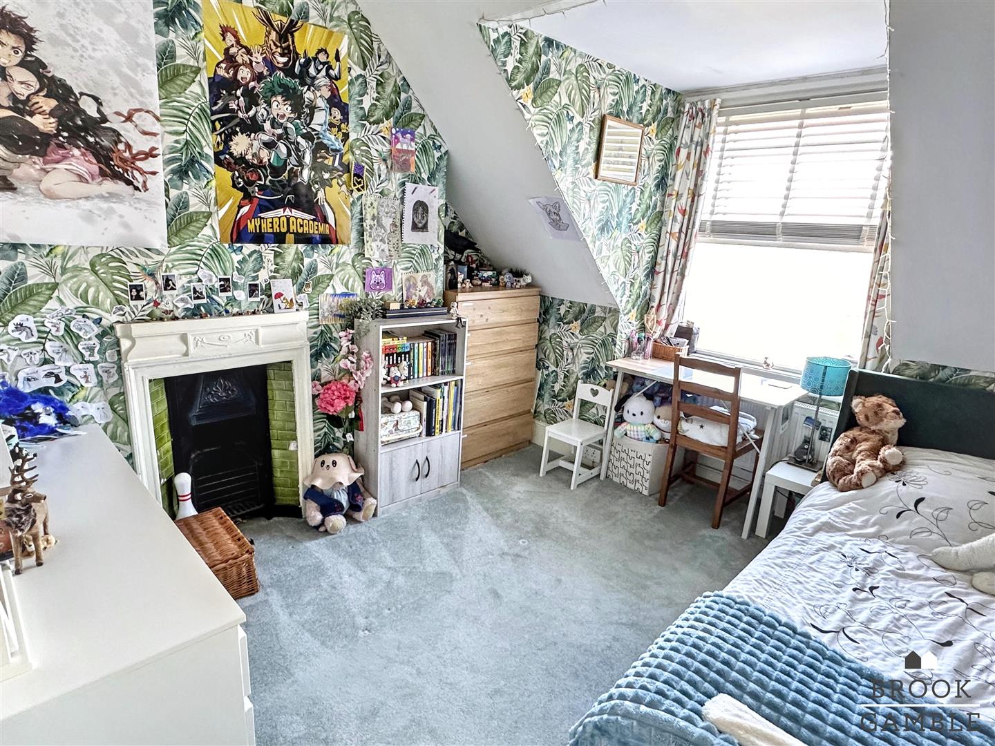3 Bedroom Maisonette. Vicarage Road in Eastbourne,  25